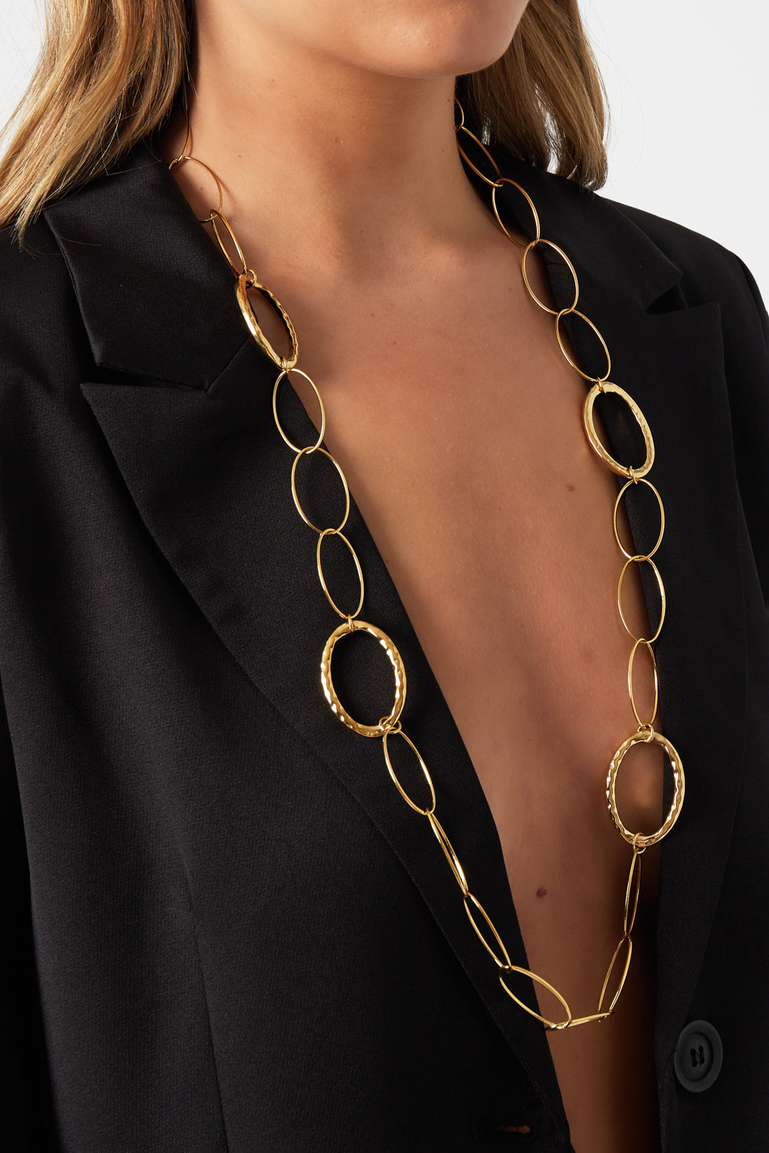 Oval link necklace